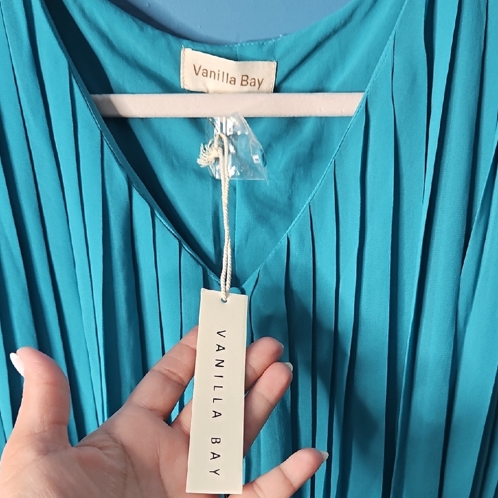 Vanilla Bay Teal Women's Sleeveless Pleated NWT Romper L - Picture 3 of 13